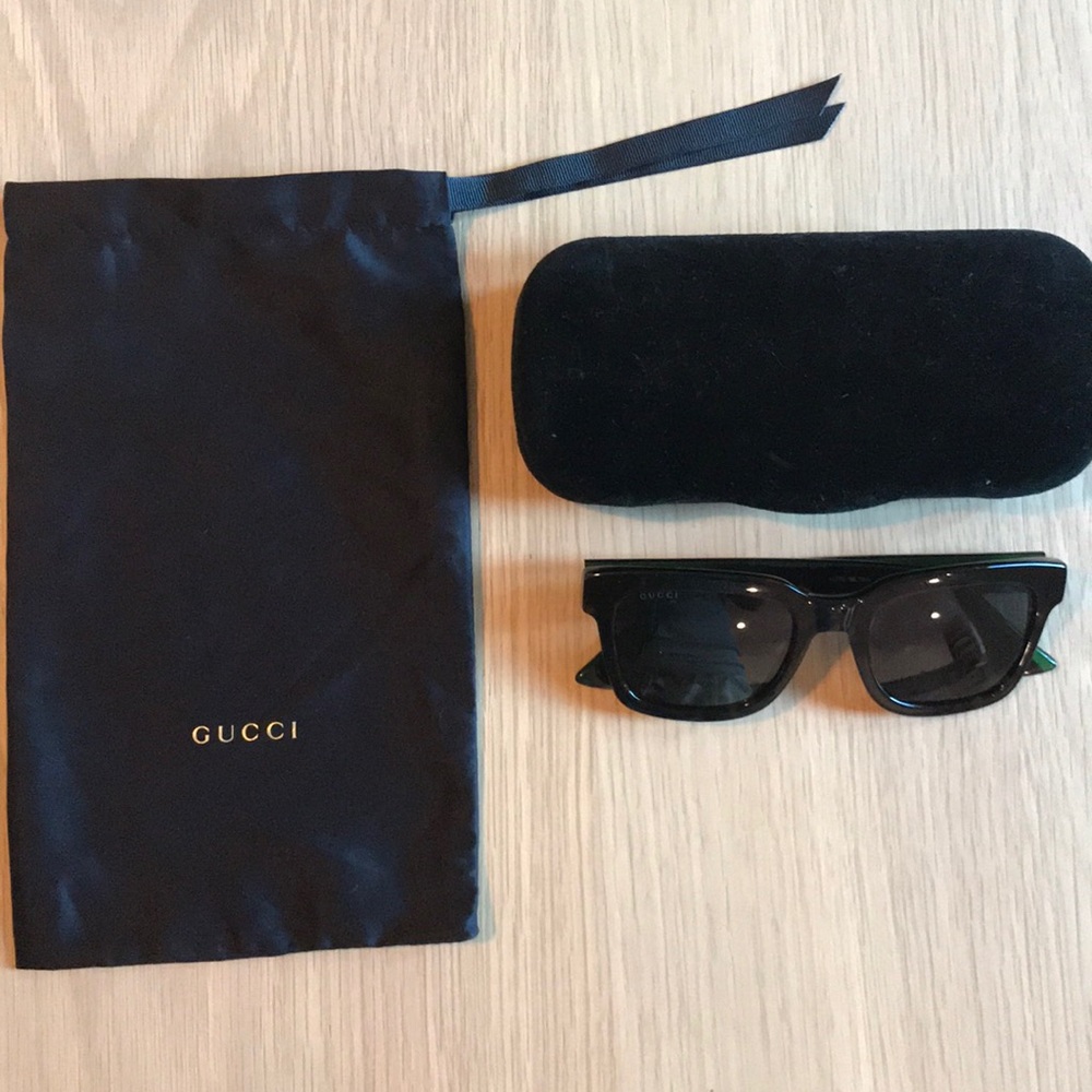 Gucci tortoise Shell Sunglasses